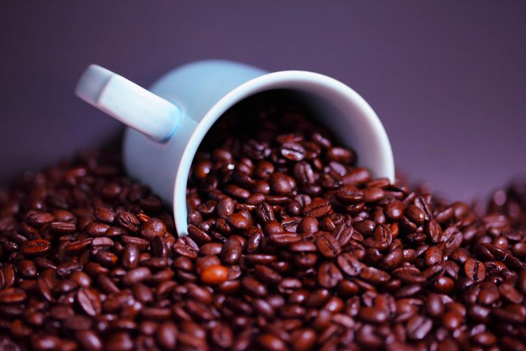matvarer drikkevarer, hodepine koffein, Hvordan påvirker, Hvordan påvirker koffein, koffein Koffein