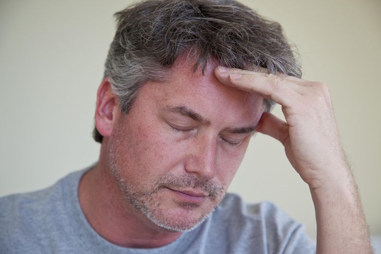 smerte rundt, alvorlig hodepine, Cluster hodepine, forårsaker ofte, iskemisk syndrom, migrene hodepine