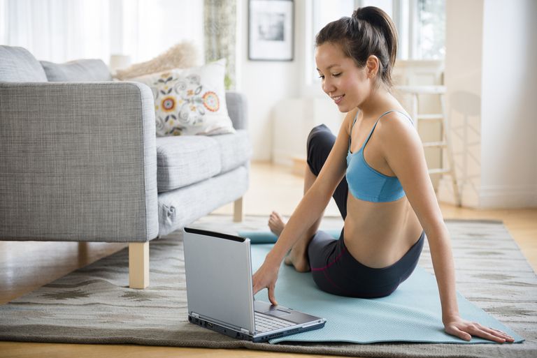 online yoga, yoga nettet, første video, online yoga-instruksjon