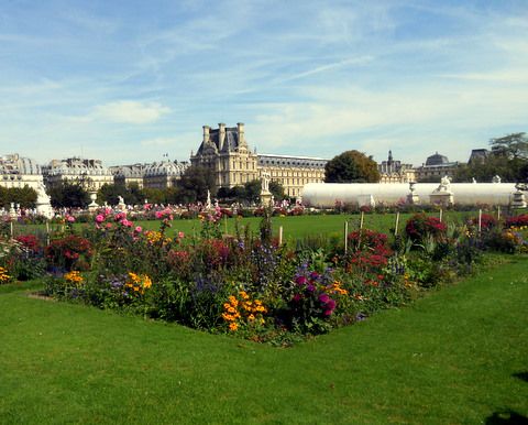 Place Concorde, Théâtre Marigny, Tuileries Gardens, Avenue Champs-Élysées